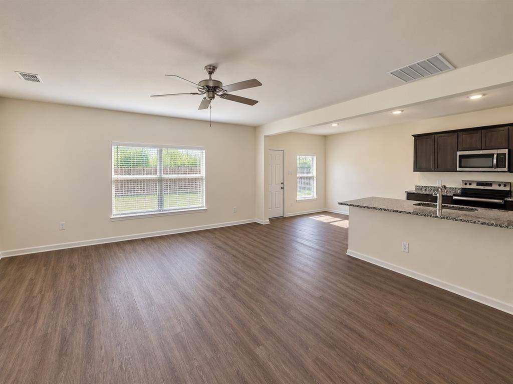 2007 Belmont Drive, Seagoville, TX 75159