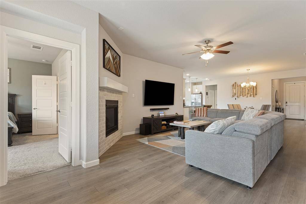 10928 Phelps Way, Fort Worth, TX 76244