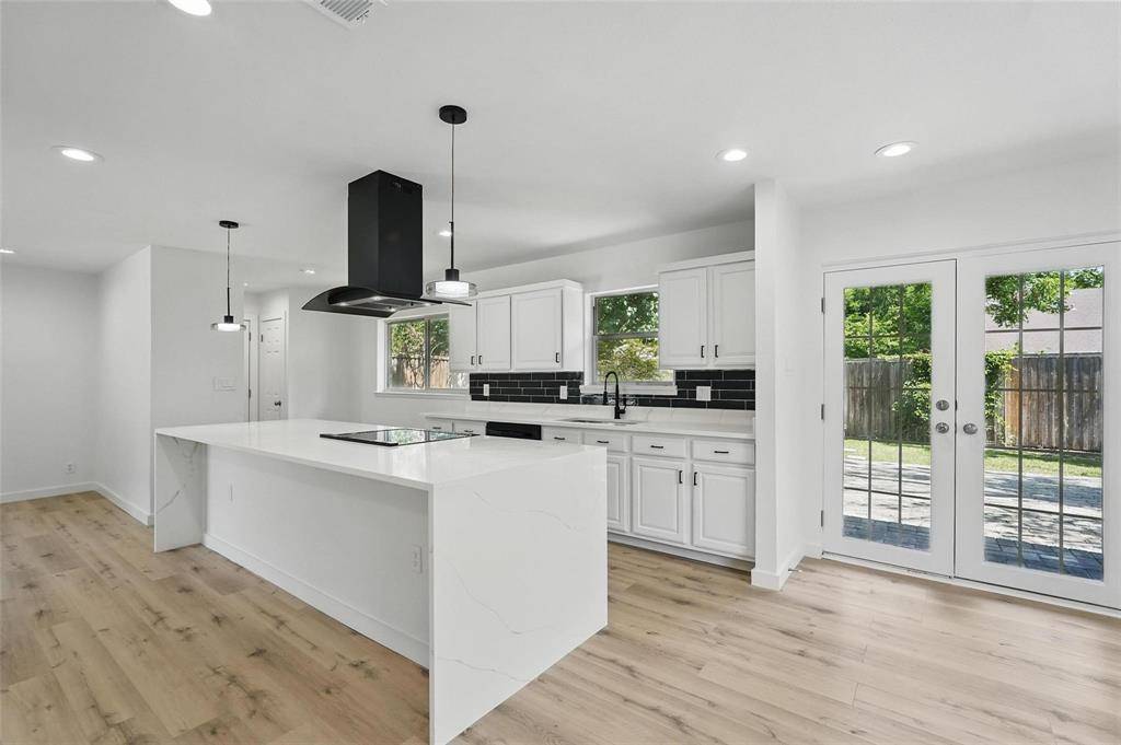 810 Greenhaven Drive, Richardson, TX 75080