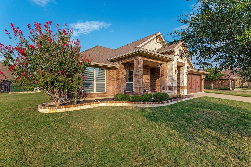 1001 Morningside Drive, Burleson, TX 76028