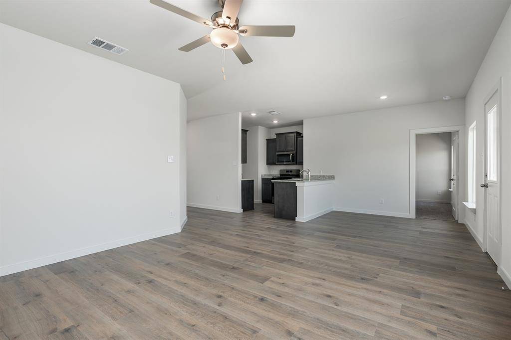 11136 Santana Drive, Fort Worth, TX 76108