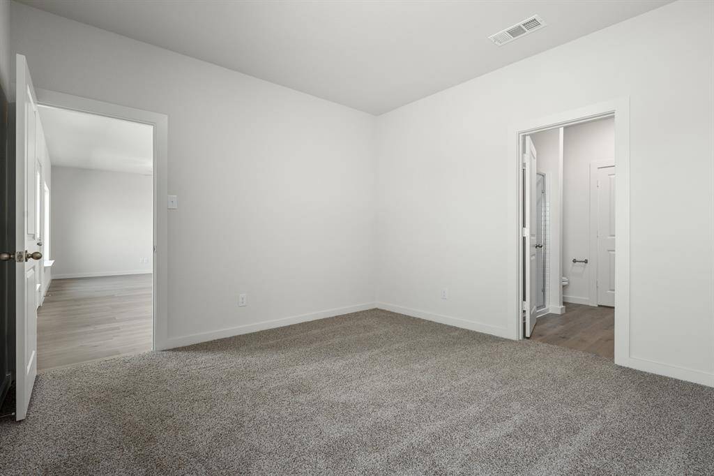 11136 Santana Drive, Fort Worth, TX 76108