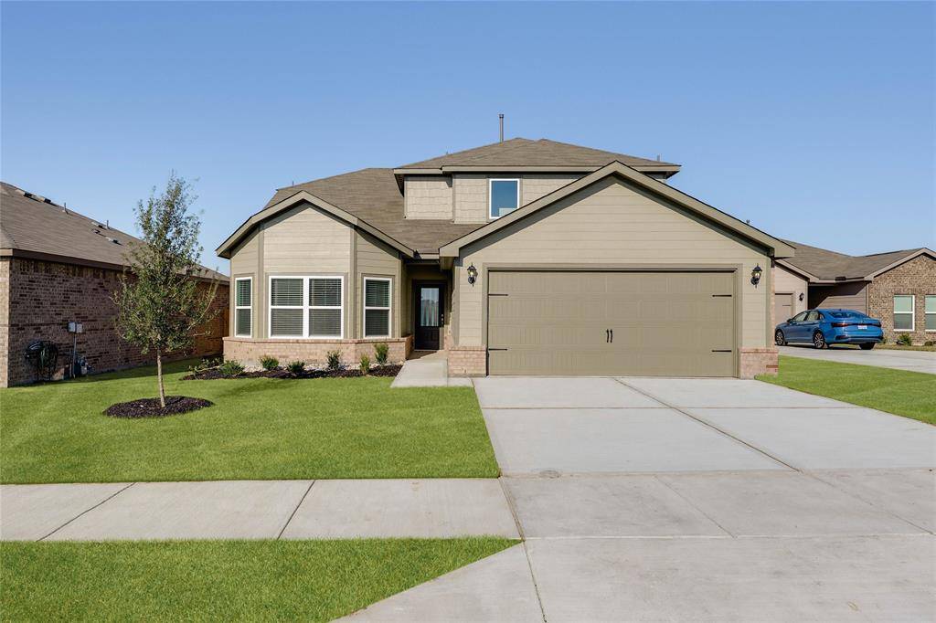 11156 Santana Drive, Fort Worth, TX 76108
