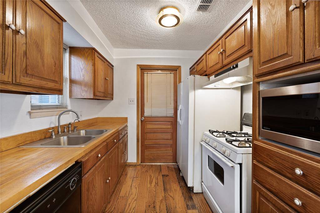 3826 Pendleton Court, Irving, TX 75062