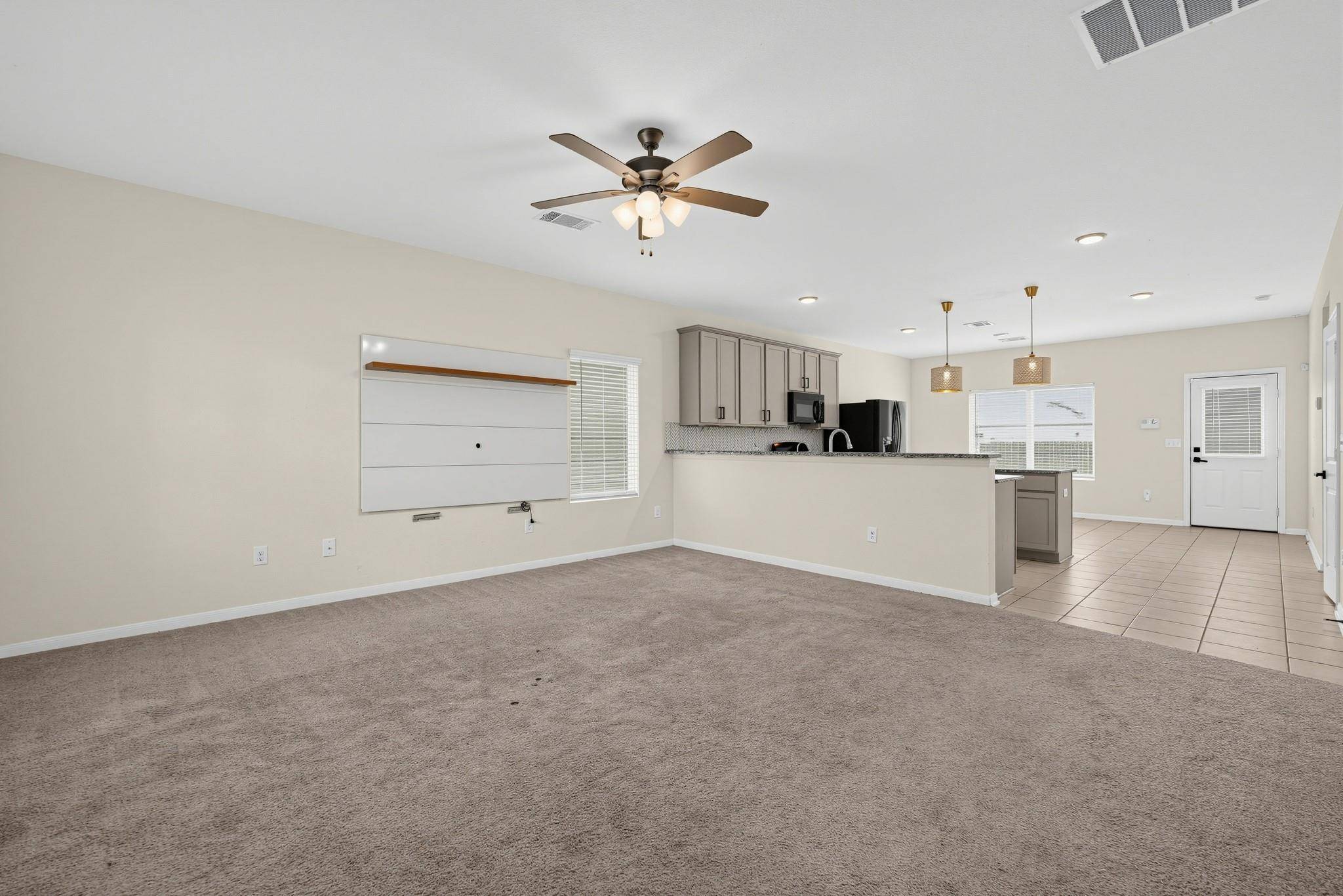 204 Timber Brook DR, Hutto, TX 78634