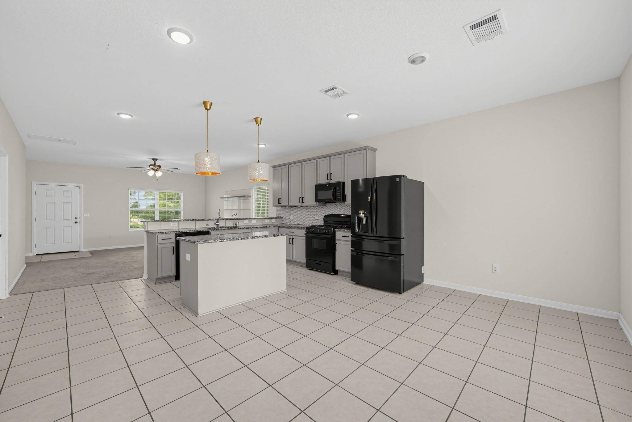 204 Timber Brook DR, Hutto, TX 78634