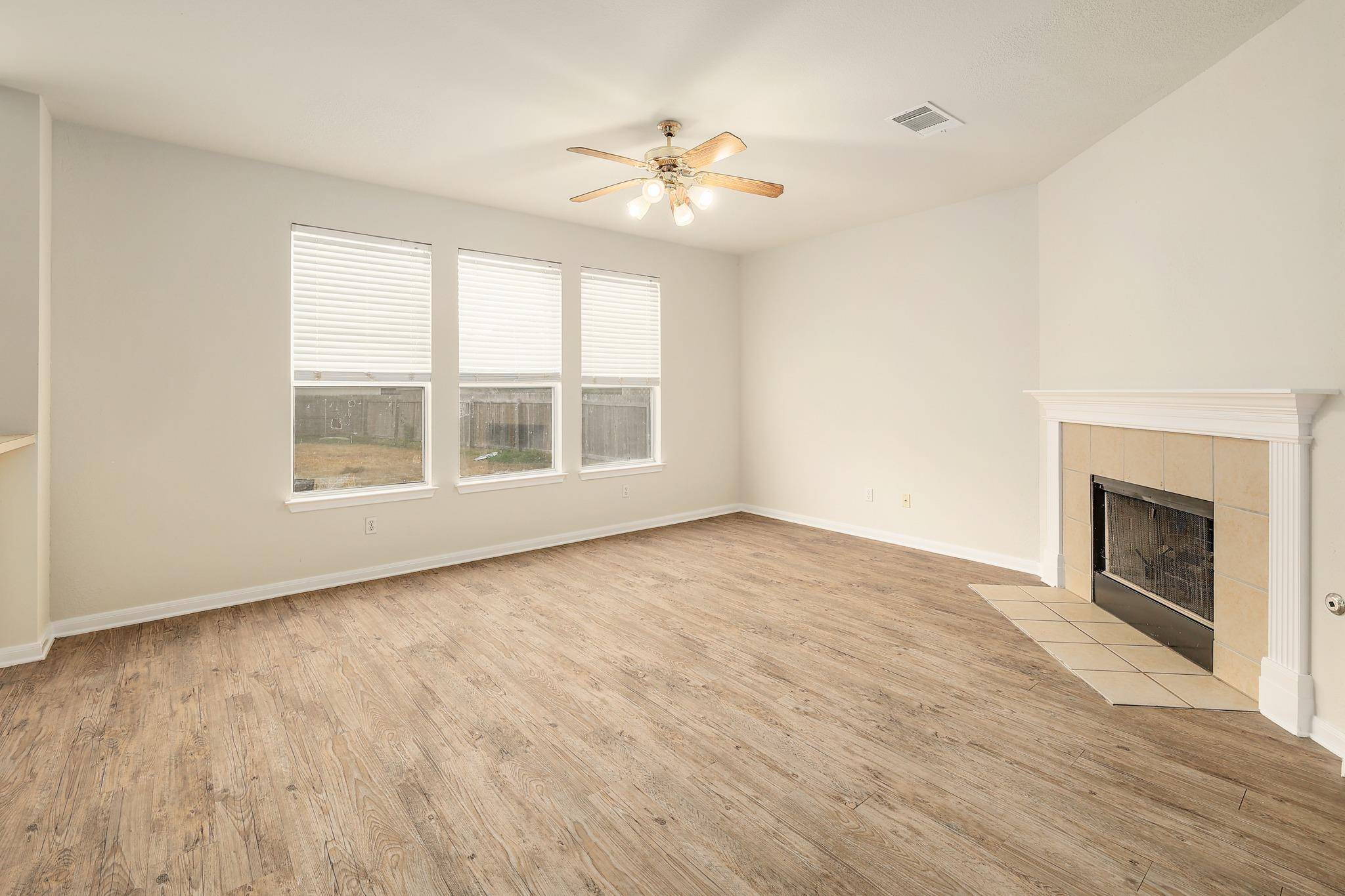102 Chandler Pointe LOOP, Round Rock, TX 78665