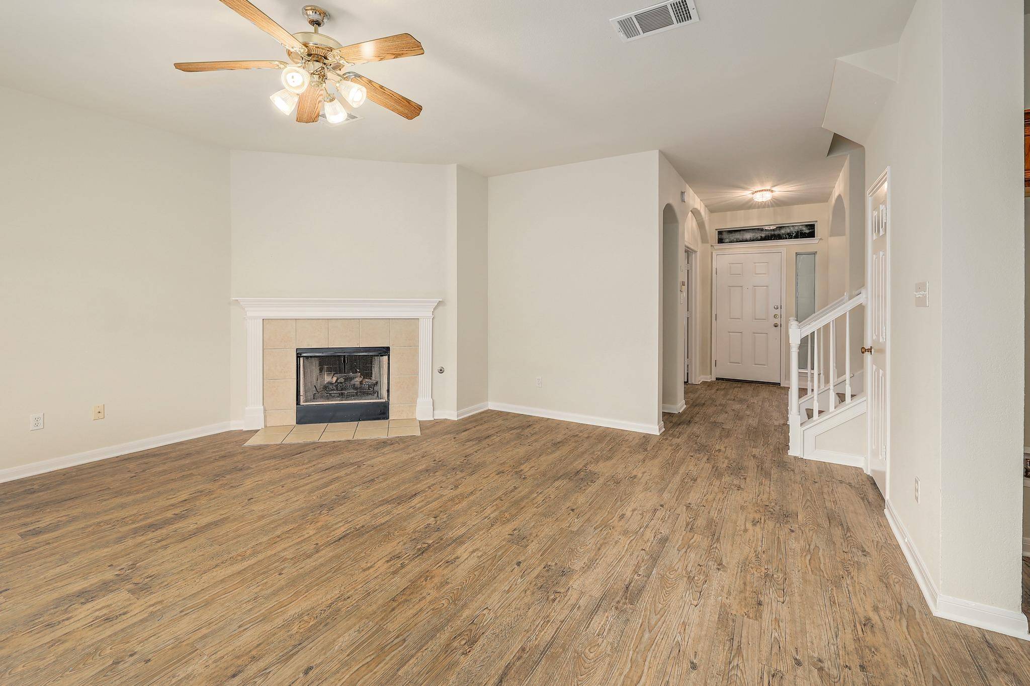 102 Chandler Pointe LOOP, Round Rock, TX 78665