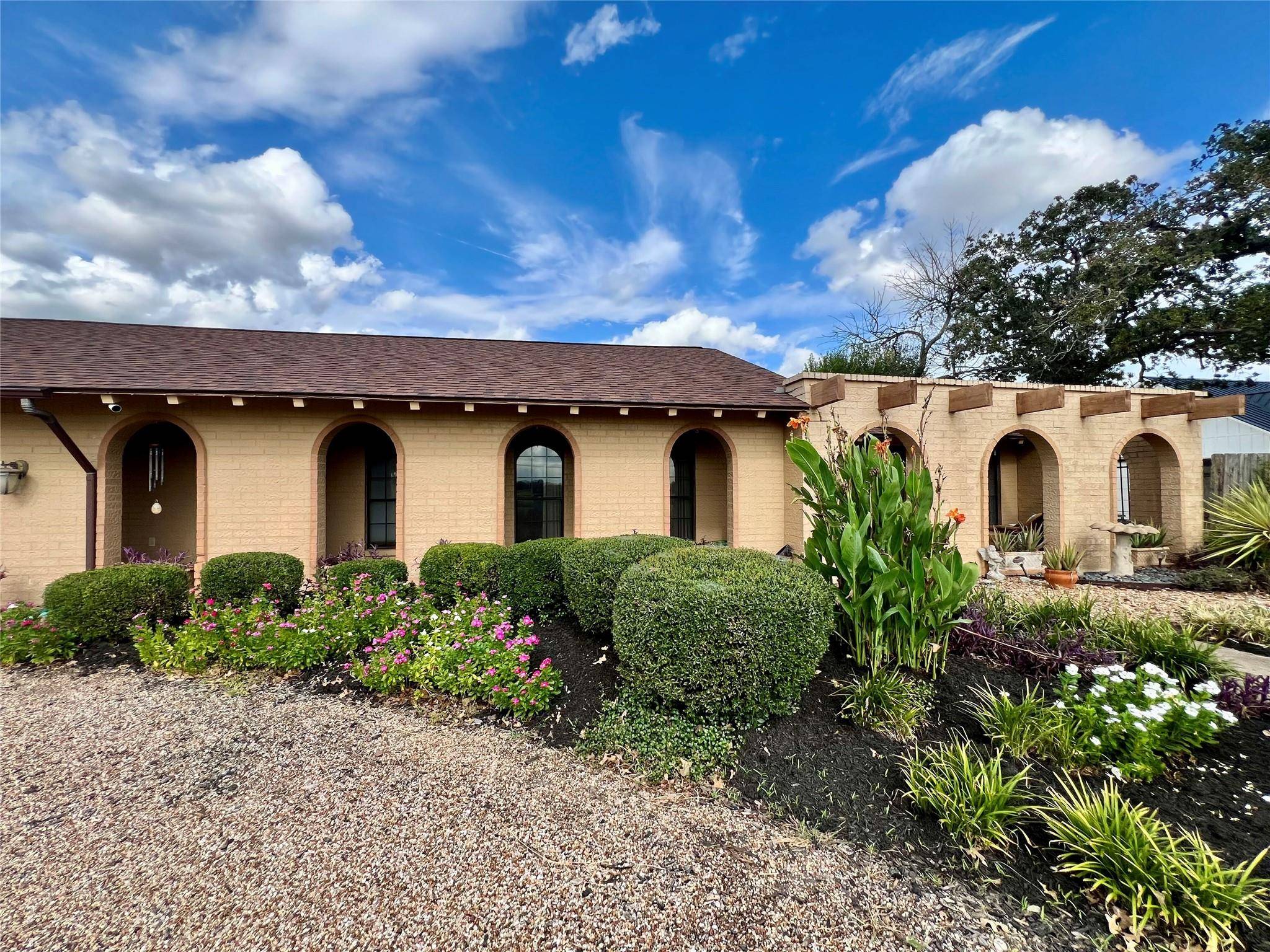 2079 County Road 226, Giddings, TX 78942
