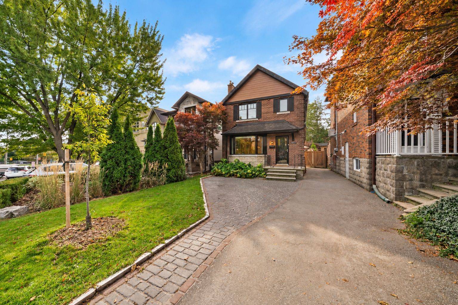 817 Millwood RD, Toronto C11, ON M4G 1W3