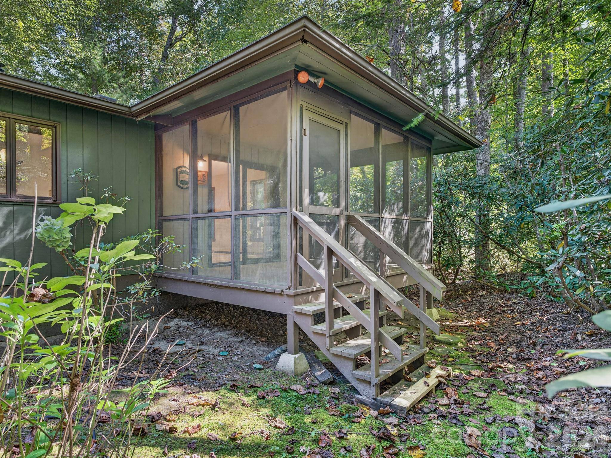 64 Surrey LN, Brevard, NC 28712