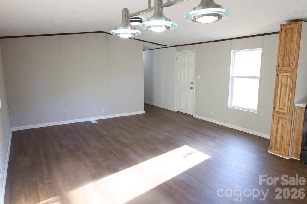 155 Owl Hollow RD, Marion, NC 28752