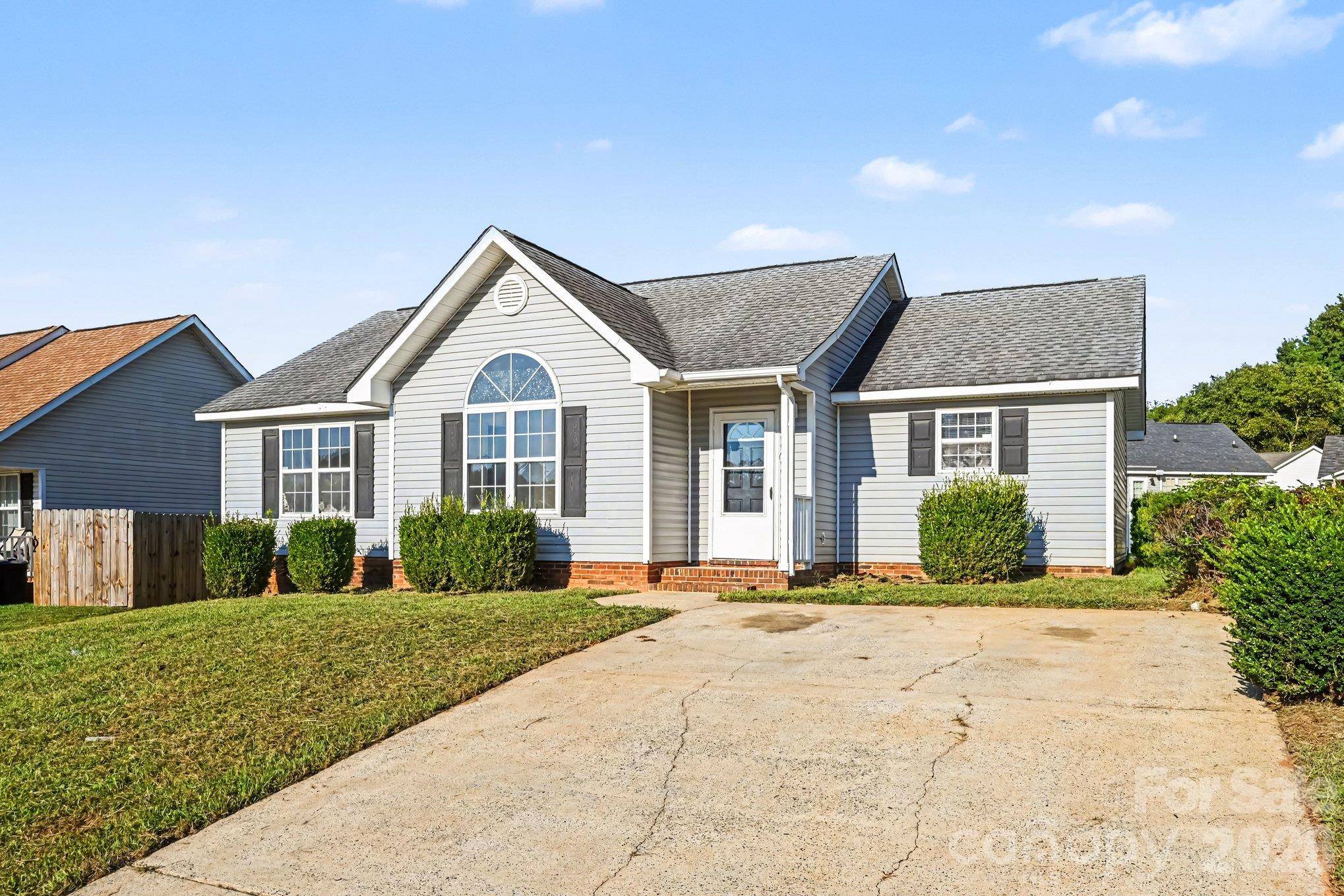 4415 Biesterfield DR, Charlotte, NC 28216
