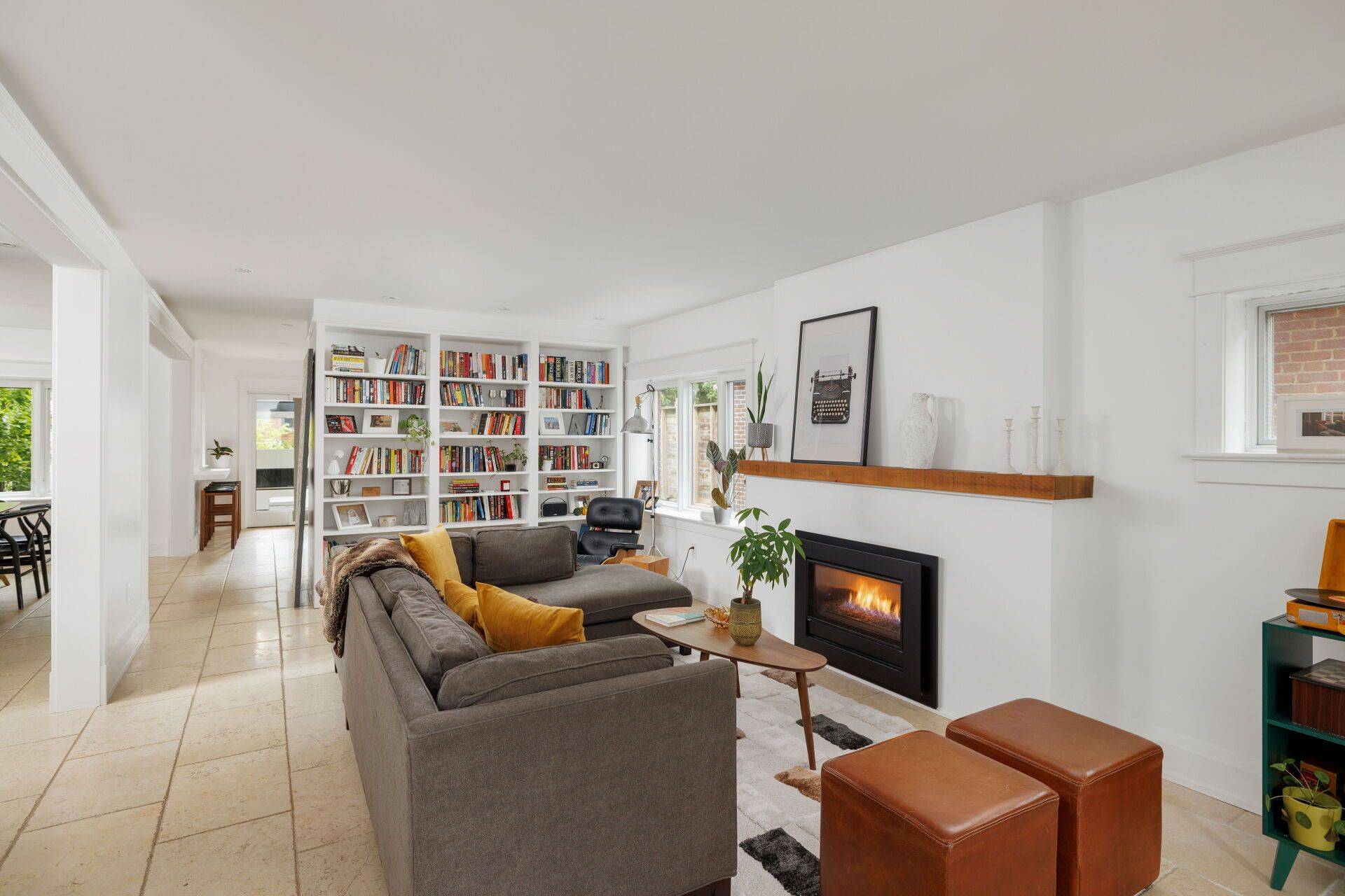 30 Duart Park RD, Toronto E02, ON M4E 1J2