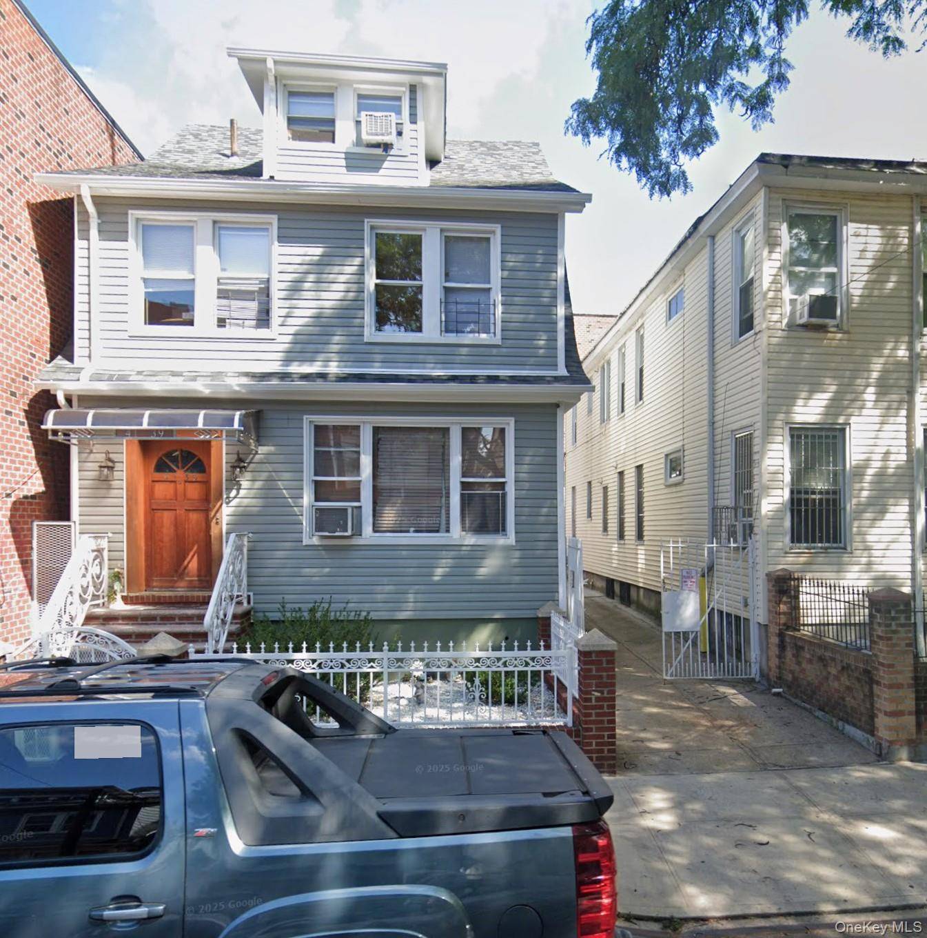 41-39 Benham ST #Apt 1, Elmhurst, NY 11373