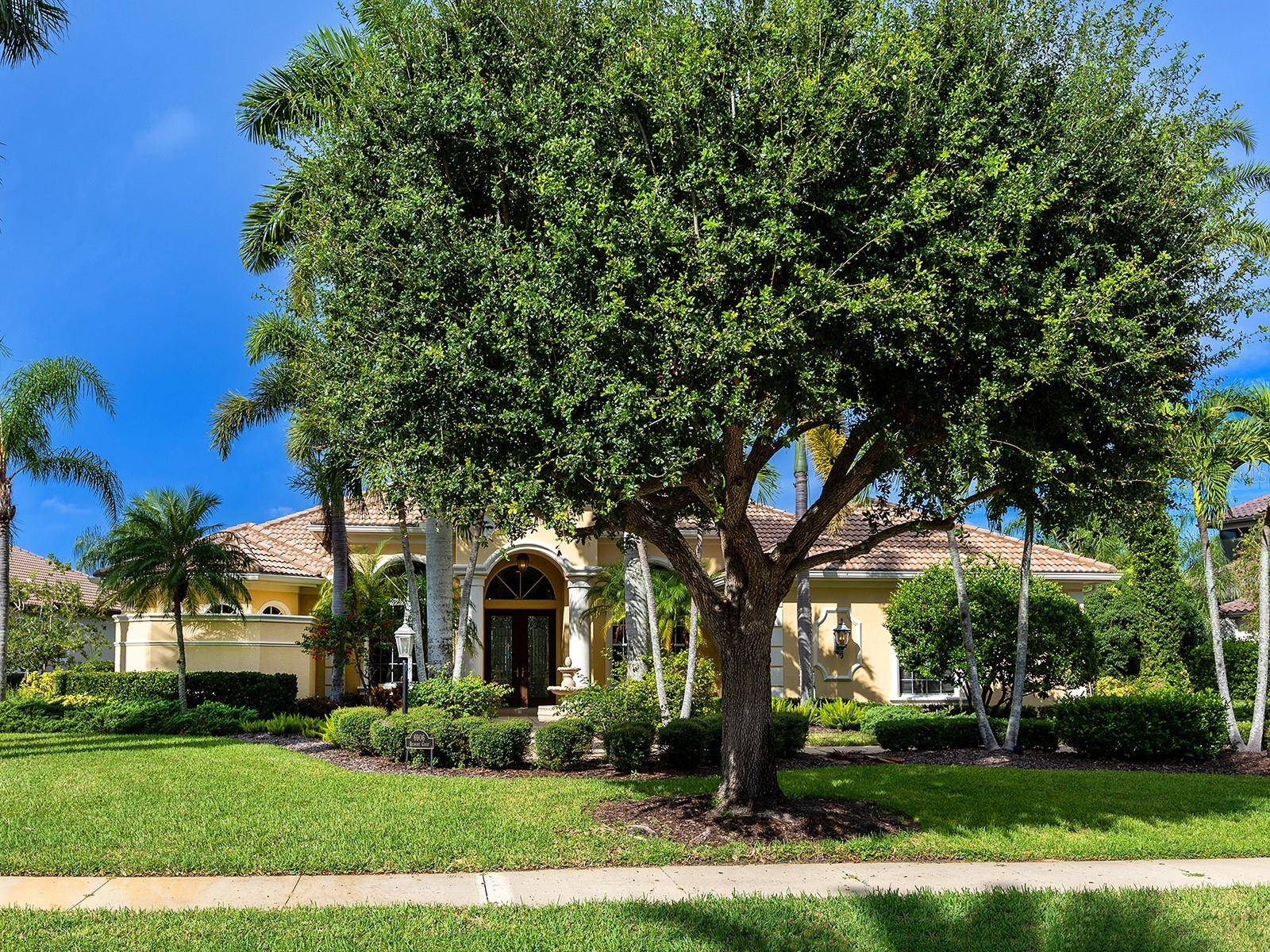 6906 BELMONT CT, Lakewood Ranch, FL 34202