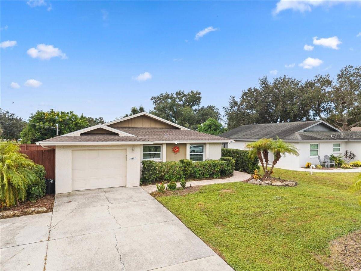 3452 BAY ST, Sarasota, FL 34237