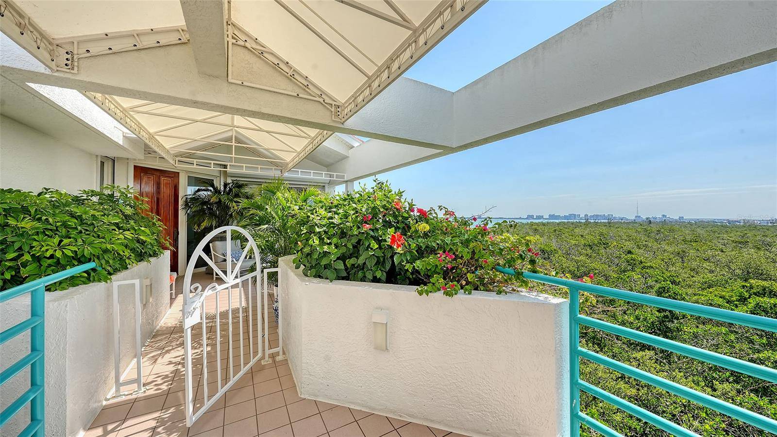 340 GULF OF MEXICO DR #136, Longboat Key, FL 34228