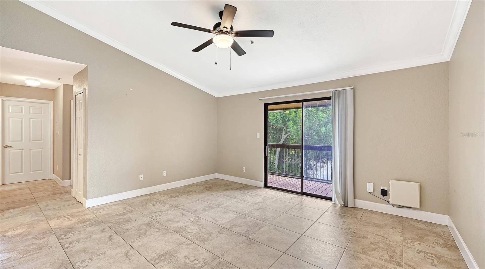 4025 CROCKERS LAKE BLVD #22, Sarasota, FL 34238
