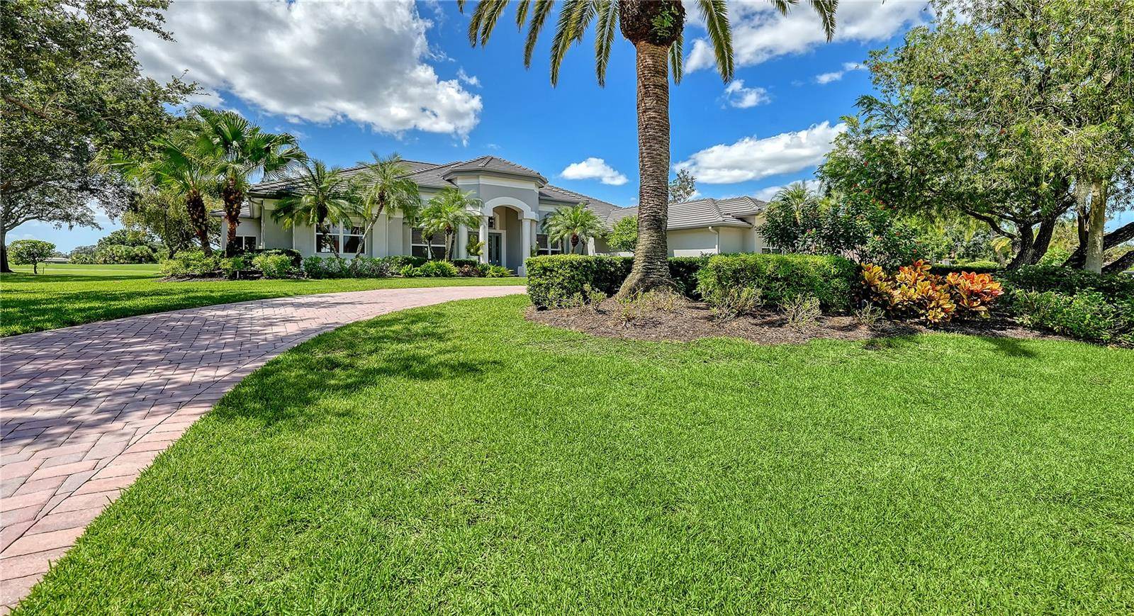 3194 CHARLES MACDONALD DR, Sarasota, FL 34240