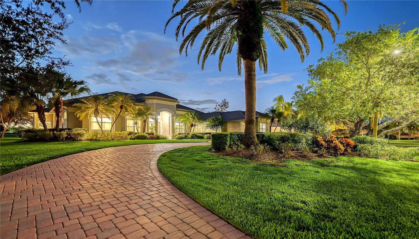 3194 CHARLES MACDONALD DR, Sarasota, FL 34240