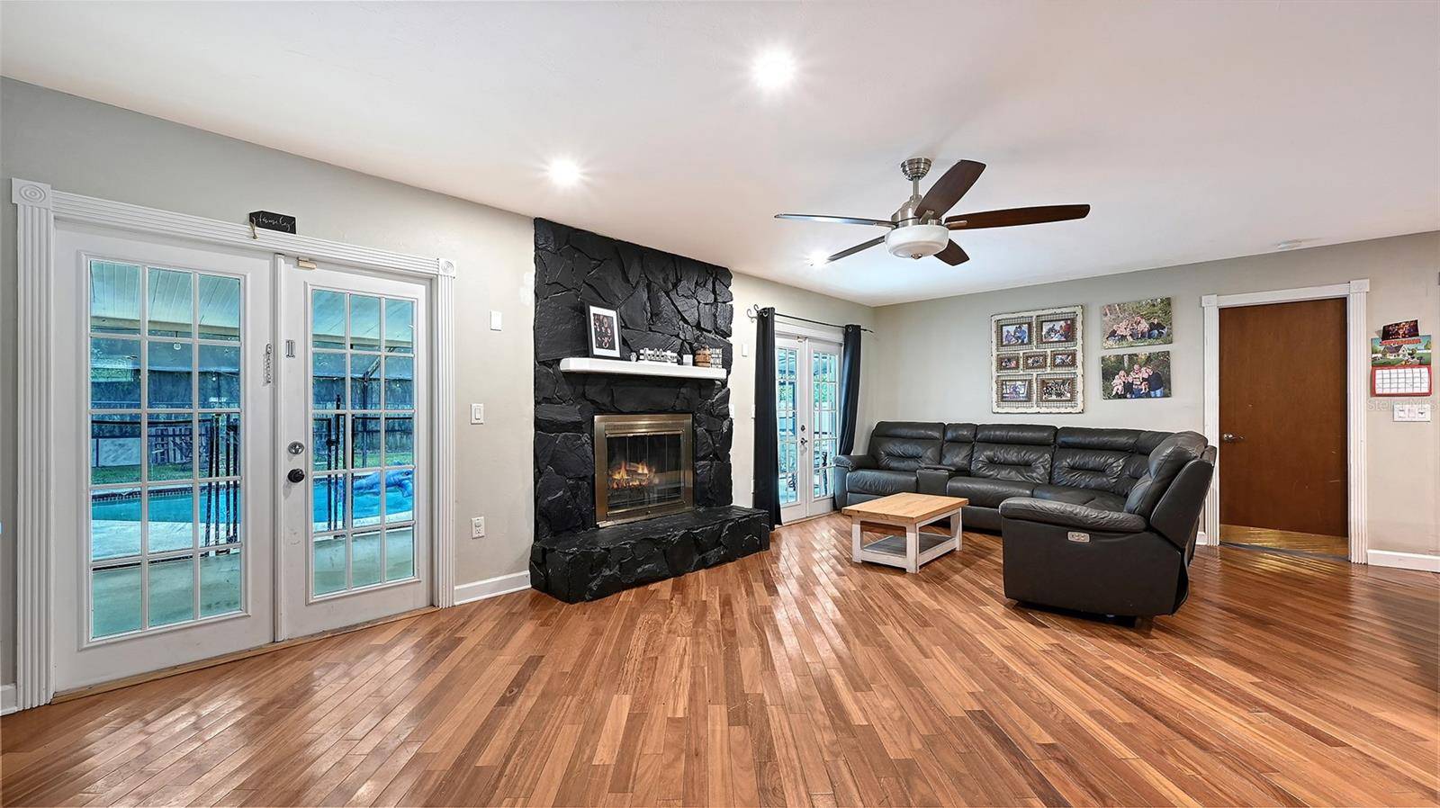 5107 WOODLAWN CIR W, Palmetto, FL 34221