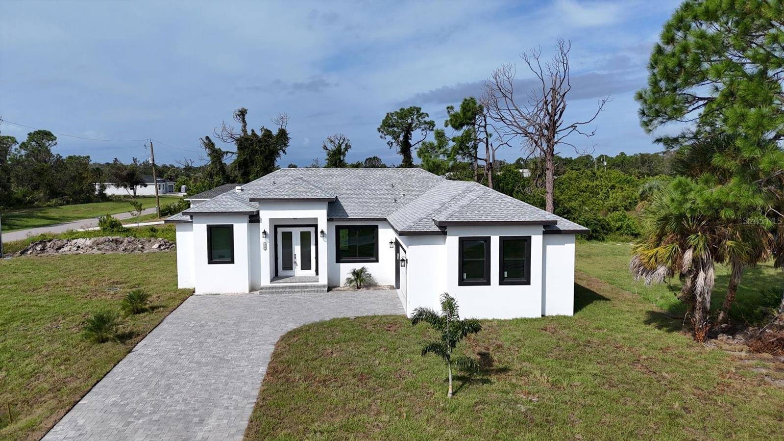 200 REDWOOD RD, Rotonda West, FL 33947