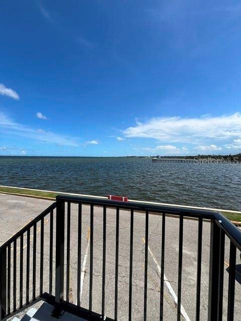 190 E OLMSTEAD DR #F32, Titusville, FL 32780