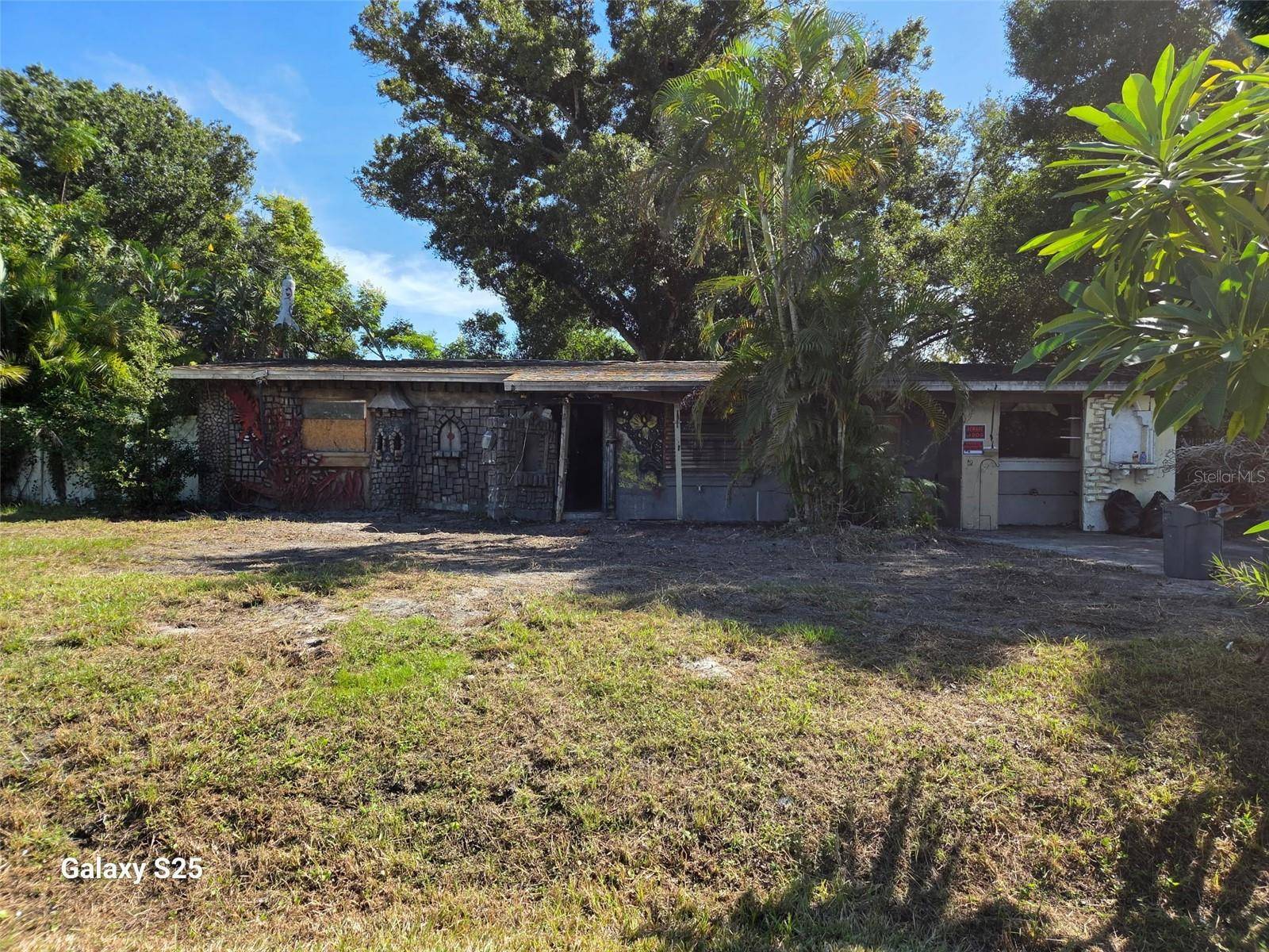 4044 S MARK DR, Sarasota, FL 34232