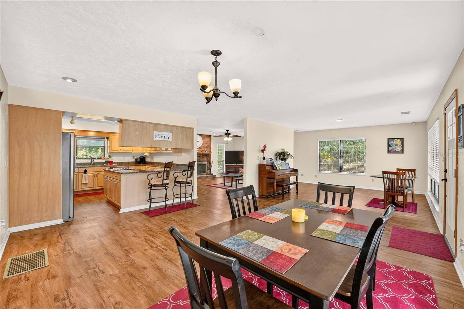 18784 NW 230TH ST, High Springs, FL 32643