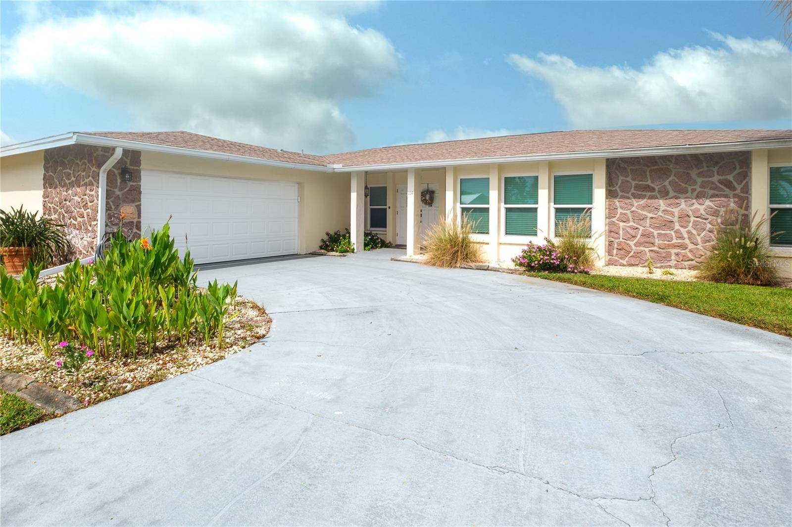 114 CADDY RD, Rotonda West, FL 33947