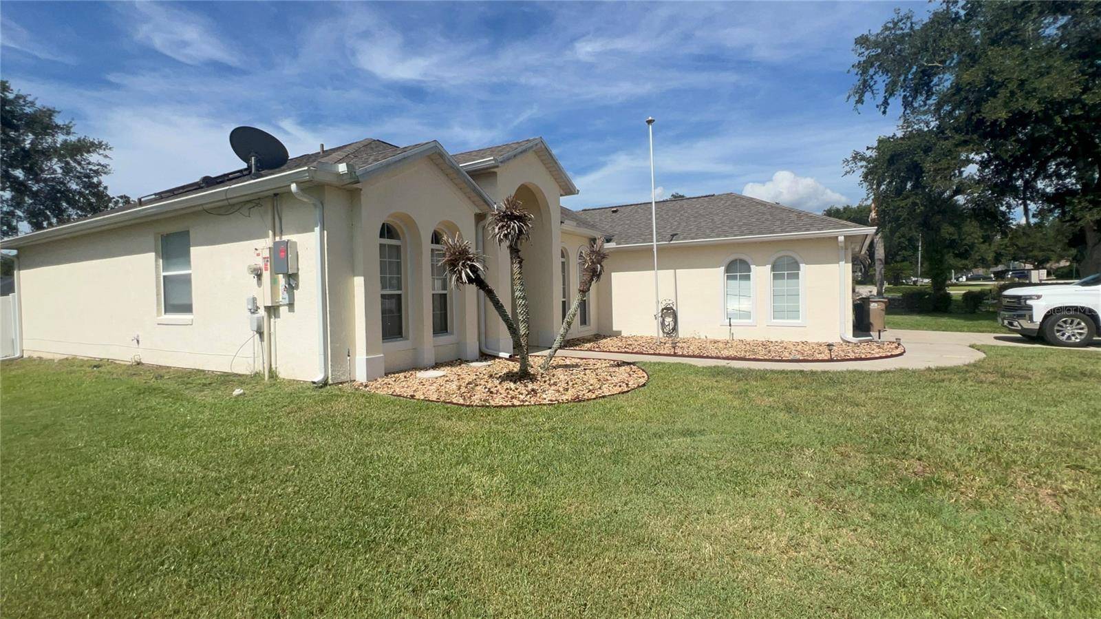 13500 BISCAYNE DR, Grand Island, FL 32735