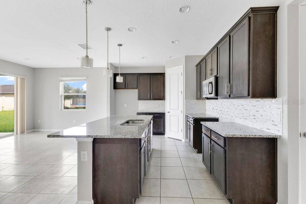 2570 WADEVIEW LOOP, St Cloud, FL 34769