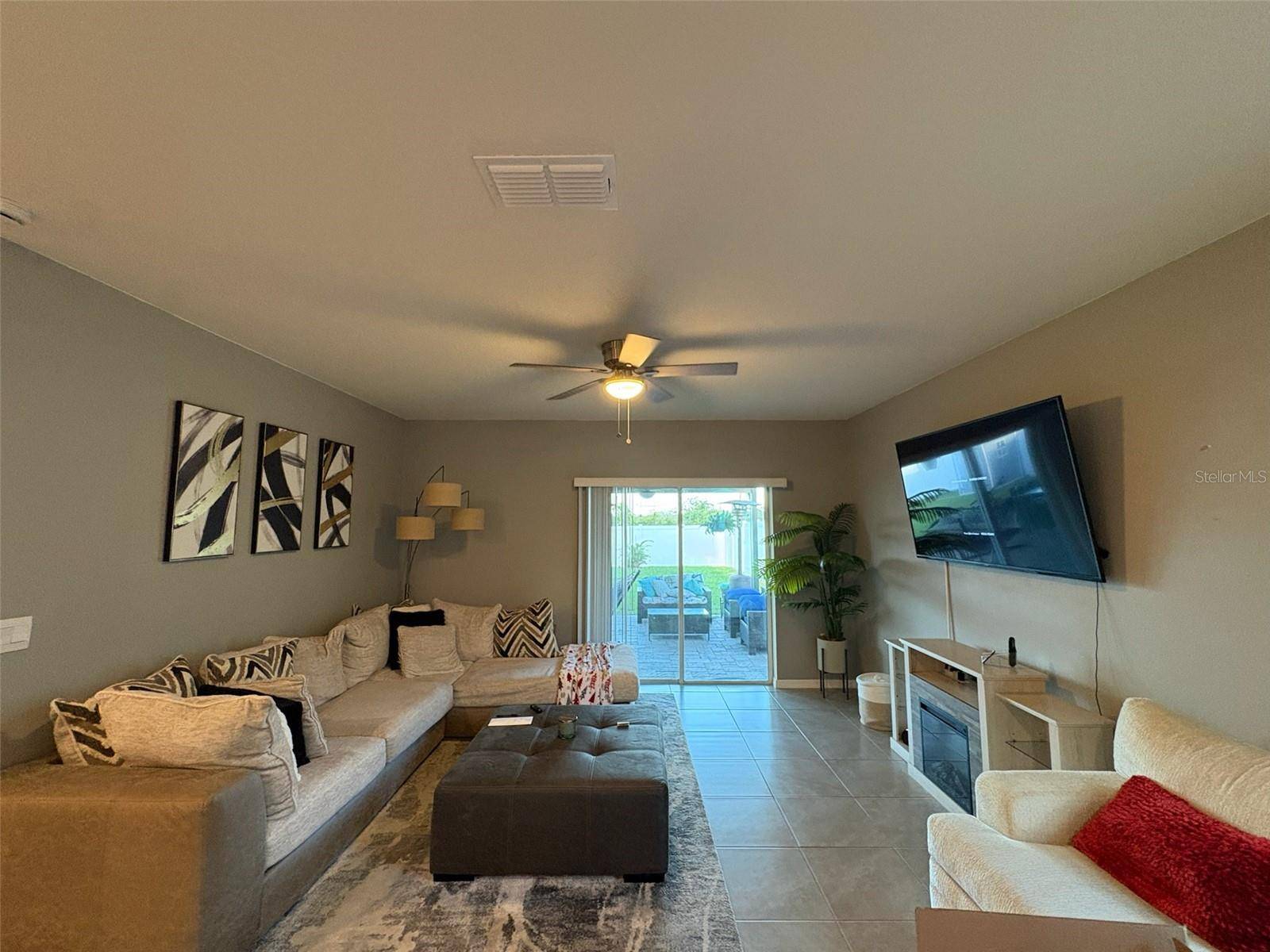 928 AUGUST SKY DR, Deltona, FL 32738