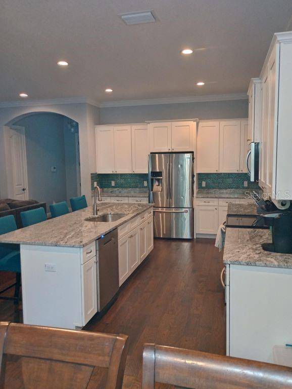427 CAROLINA AVE, Lady Lake, FL 32159