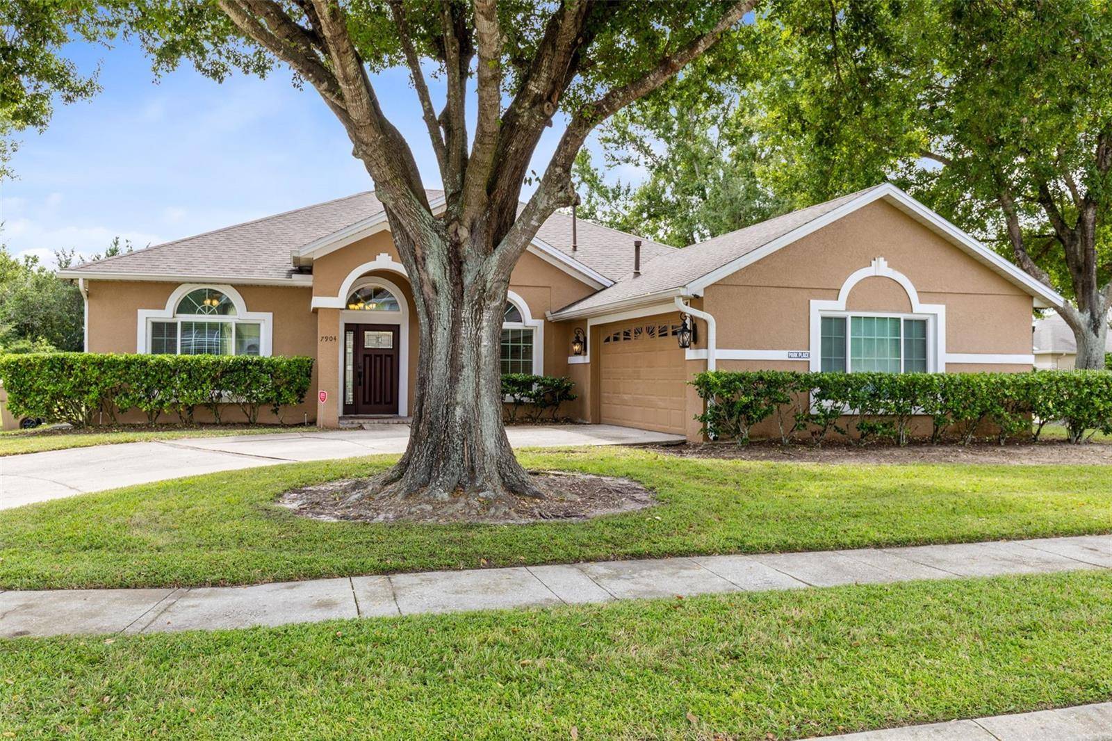7904 PLUM BLOSSOM CT, Kissimmee, FL 34747