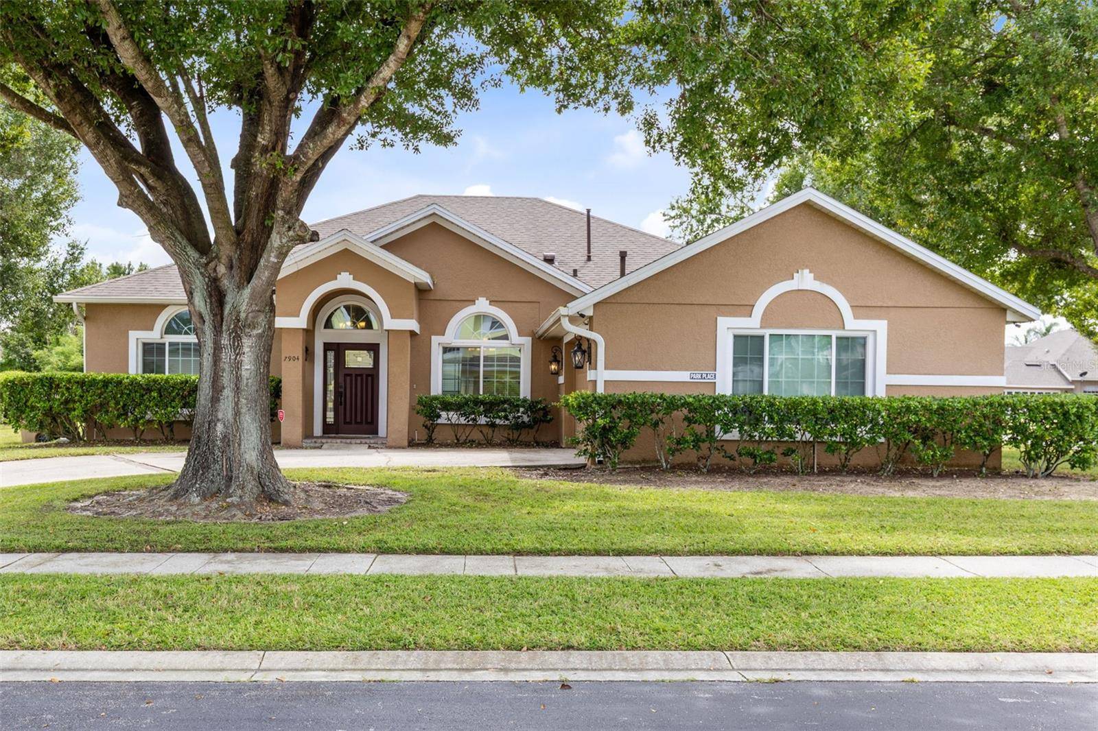 7904 PLUM BLOSSOM CT, Kissimmee, FL 34747
