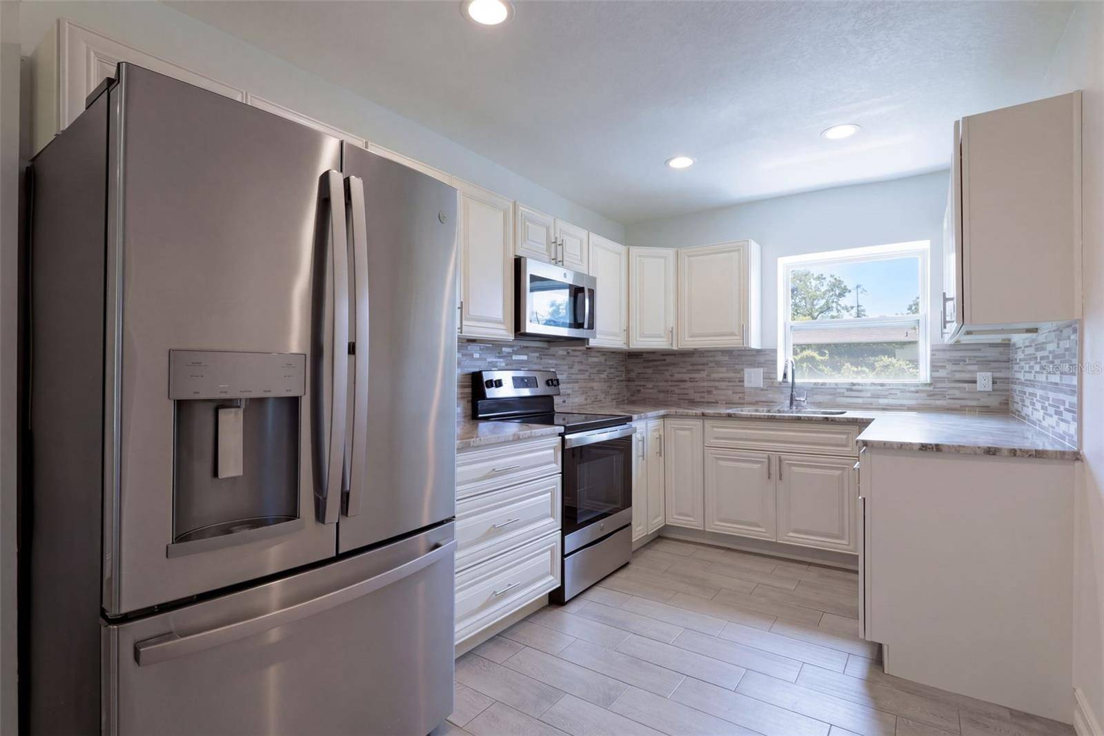 526 E JESSUP AVE, Longwood, FL 32750