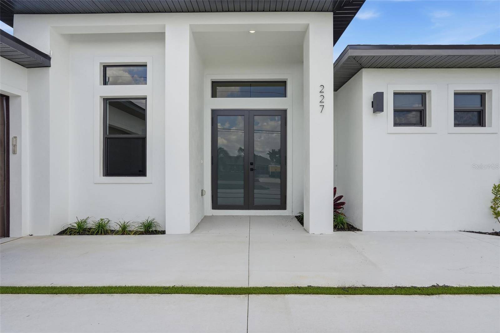 227 NE 15TH ST, Cape Coral, FL 33909