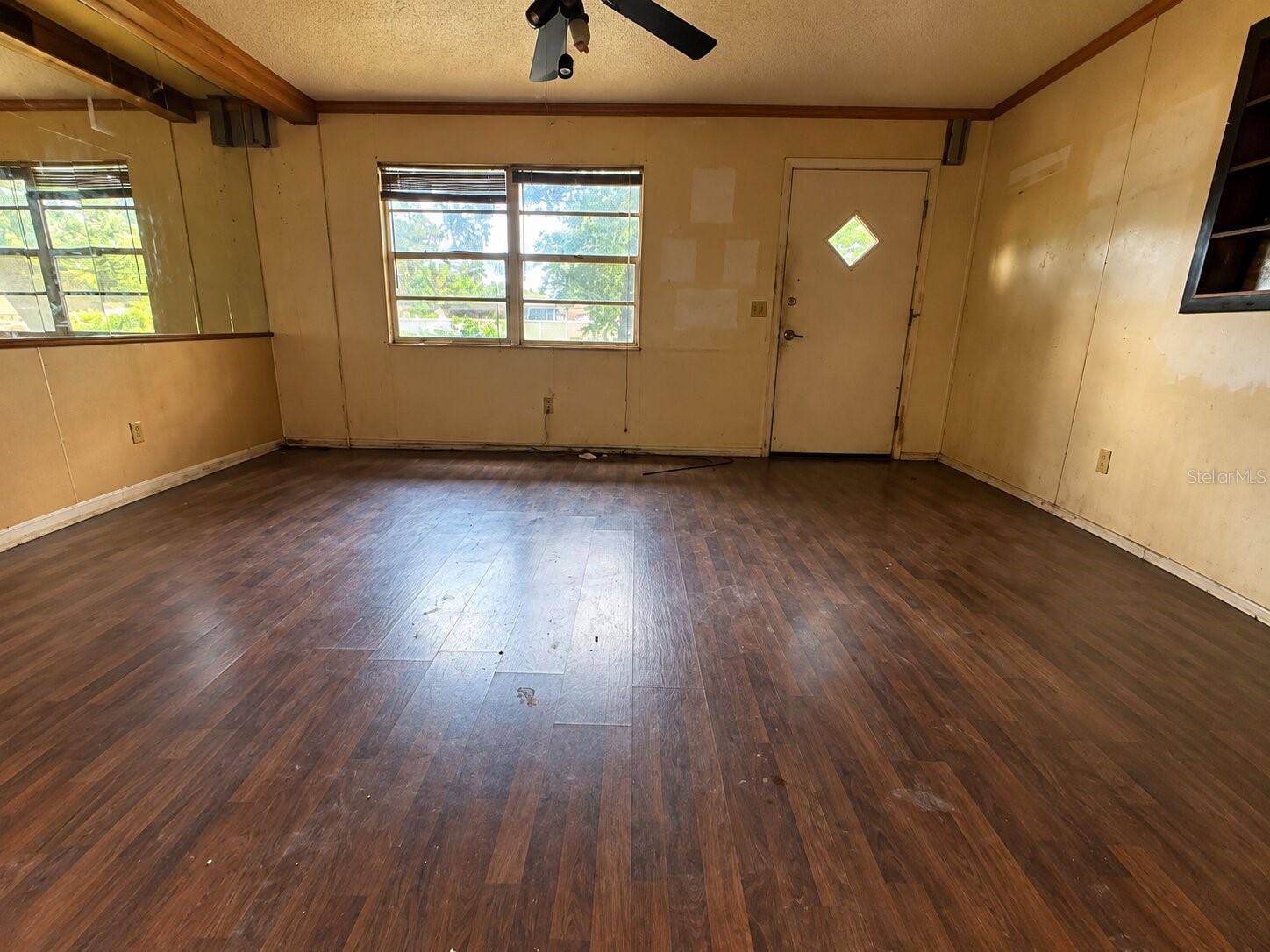 1825 HUGGINS DR, Apopka, FL 32703