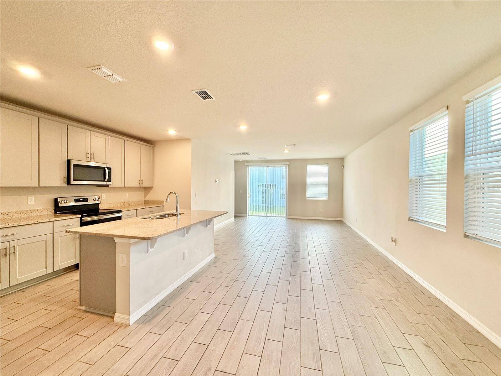 3175 BELLA VISTA DR, Davenport, FL 33897