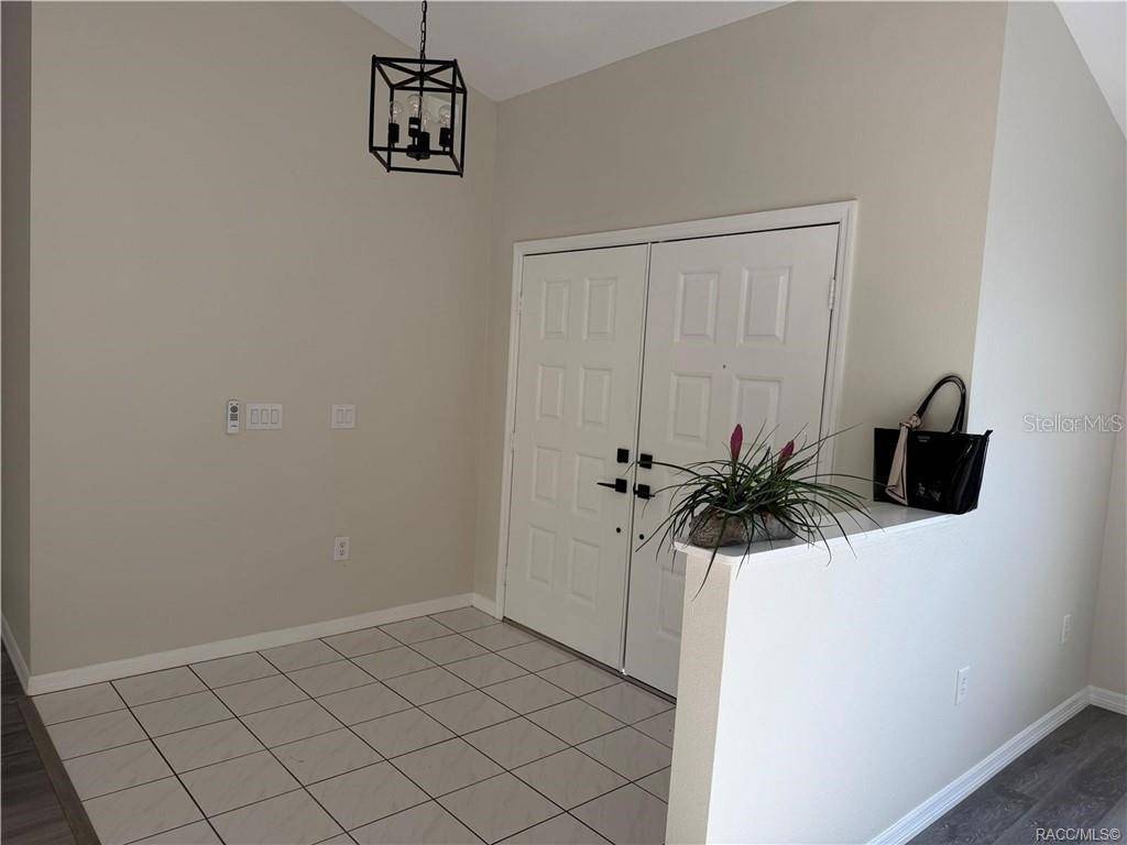 994 E CROWN OF ROSES LOOP, Inverness, FL 34453
