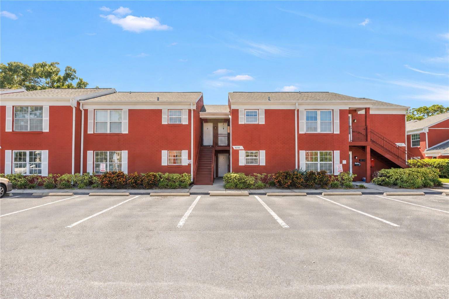 8218 11TH ST N #D, St Petersburg, FL 33702