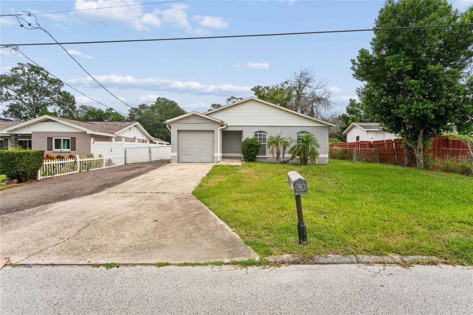 8405 N 37TH ST, Tampa, FL 33604