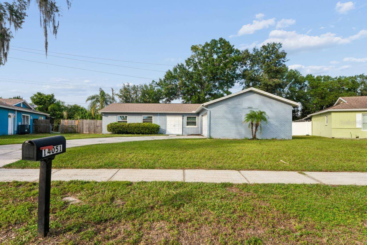 14051 BRIARDALE LN, Tampa, FL 33618