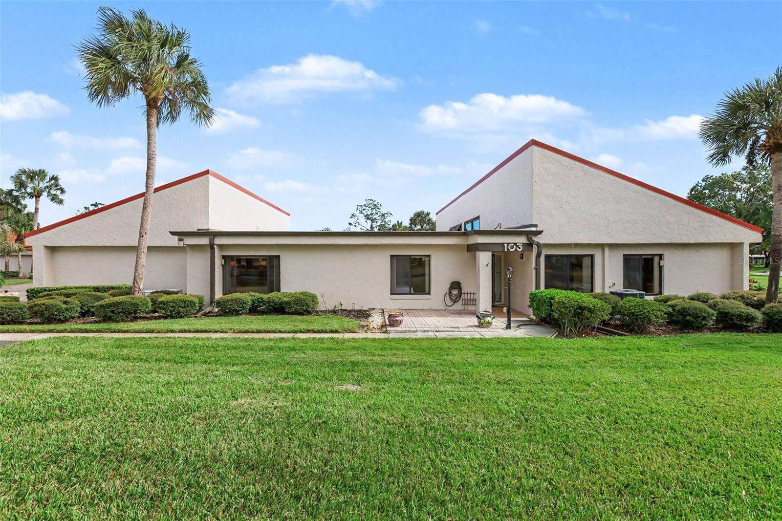 103 VALENCIA CT N, Plant City, FL 33566