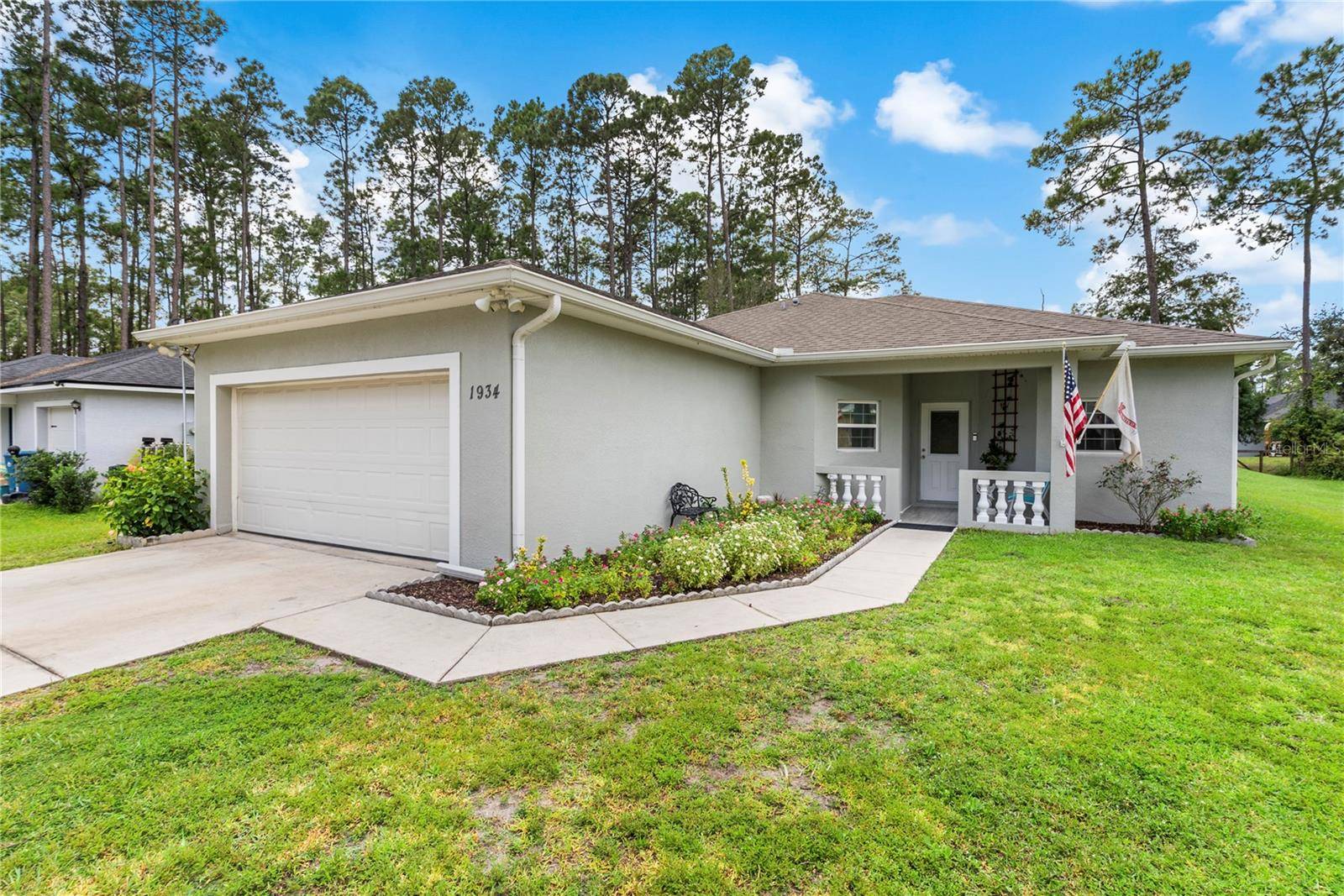 1934 10TH AVE, Deland, FL 32724