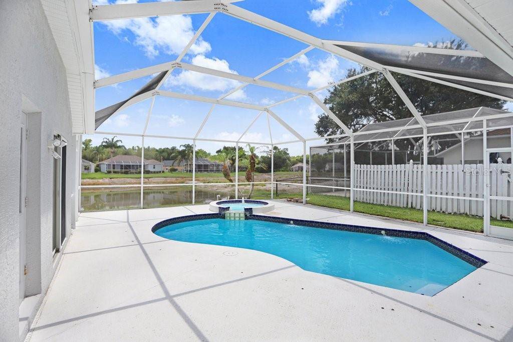 10227 QUAILS LANDING AVE, Tampa, FL 33647
