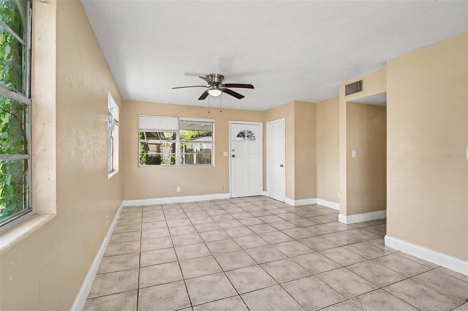 508 S CAROLINE ST, Daytona Beach, FL 32114