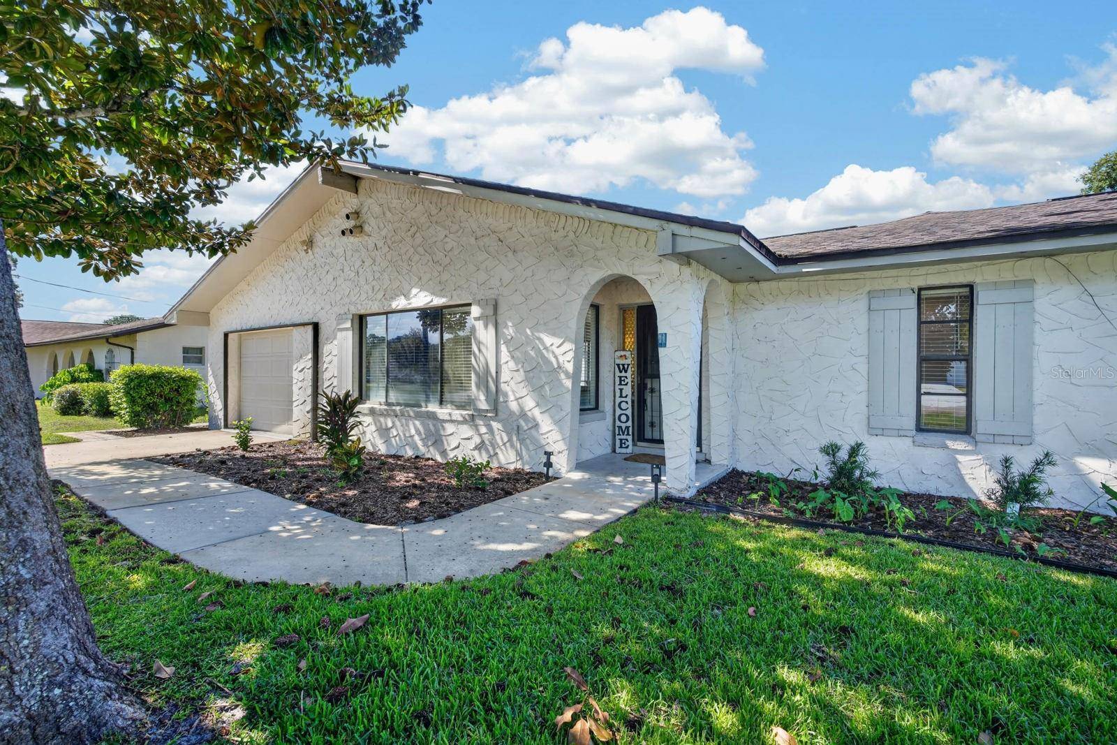 11 FERRIS LN, Palm Coast, FL 32137
